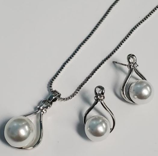 EC166 Silver Teardrop Pearl and Gemstone Necklace with Free Earrings