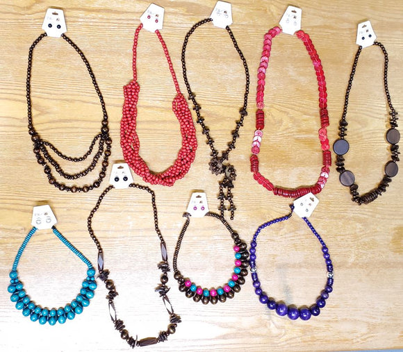 BD39 Wooden Necklace Assortment of 9
