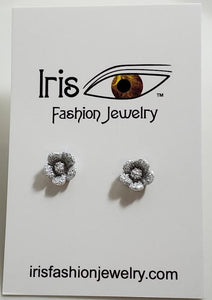 E1389 Silver Textured Flower Earrings