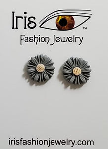 AZ1004 Gray Flower Earrings