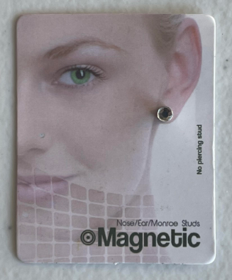FS689 Small Magnetic Round Earring