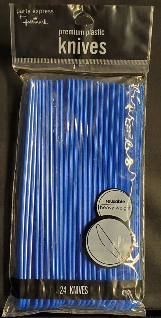xFS05 Blue Plastic Knives Pack of 24